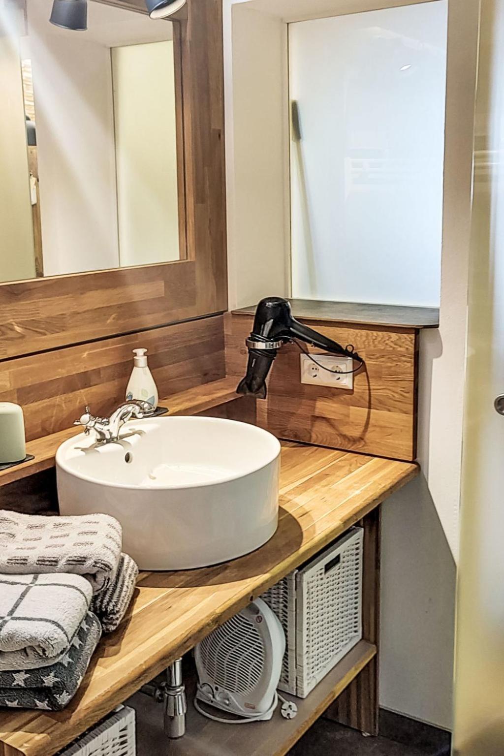 Studio Apart Fassern By Interhome ฟลีส ภายนอก รูปภาพ